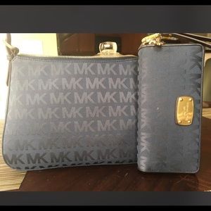 Michael Kors Navy shoulder bag w/matching wallet